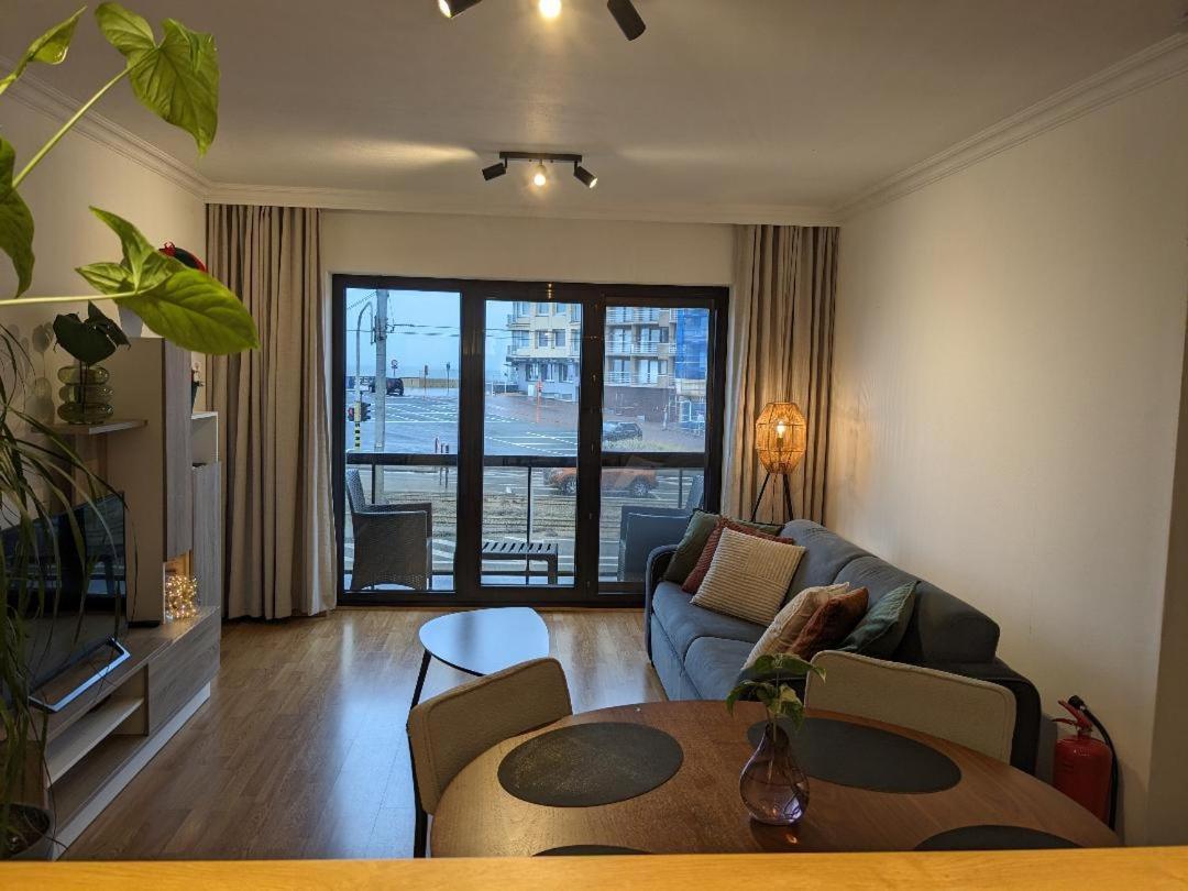 Vista Linda, Leuk Appartement Vlak Bij Zeedijk En Strand Остенде Екстериор снимка