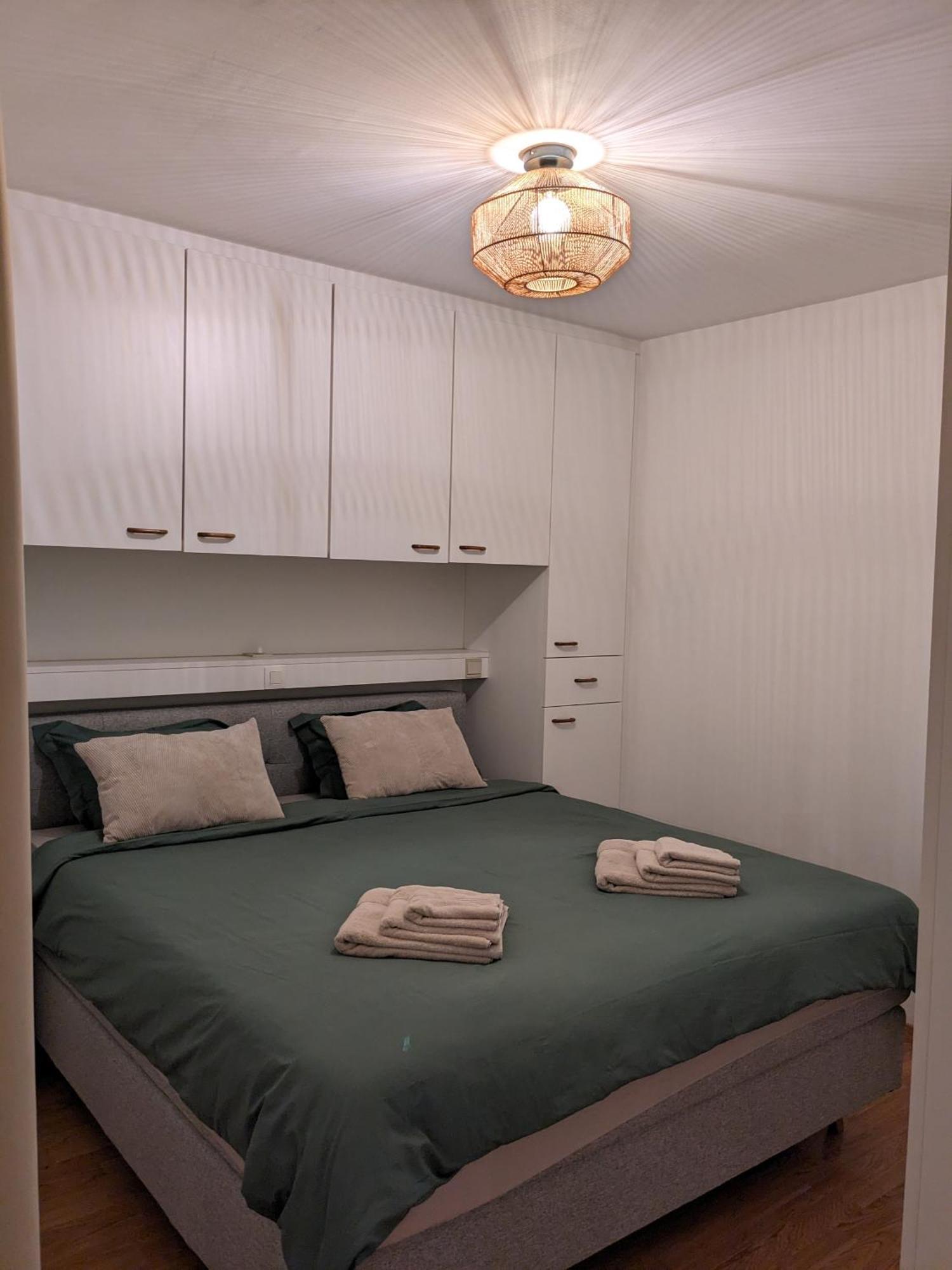 Vista Linda, Leuk Appartement Vlak Bij Zeedijk En Strand Остенде Екстериор снимка