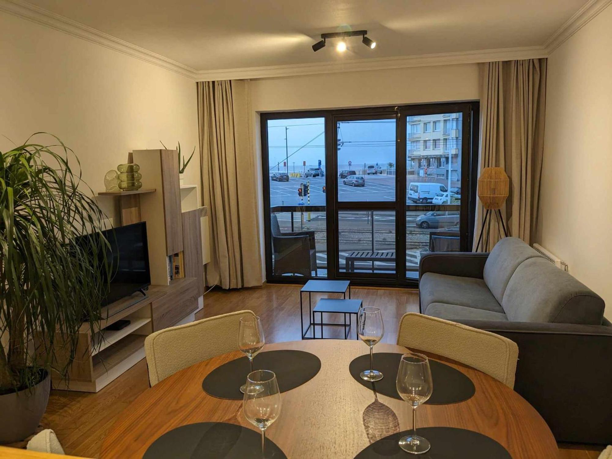 Vista Linda, Leuk Appartement Vlak Bij Zeedijk En Strand Остенде Екстериор снимка