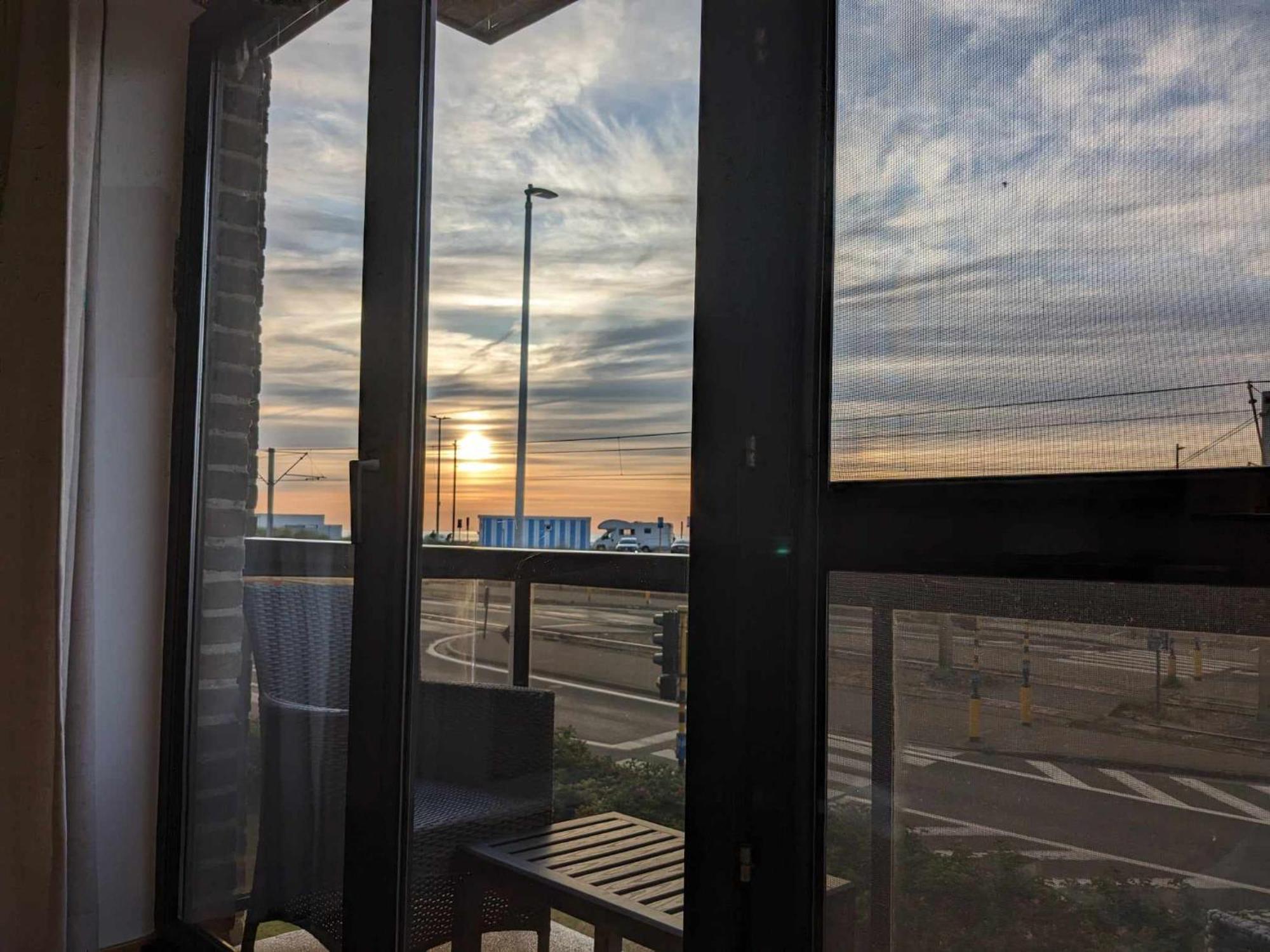 Vista Linda, Leuk Appartement Vlak Bij Zeedijk En Strand Остенде Екстериор снимка
